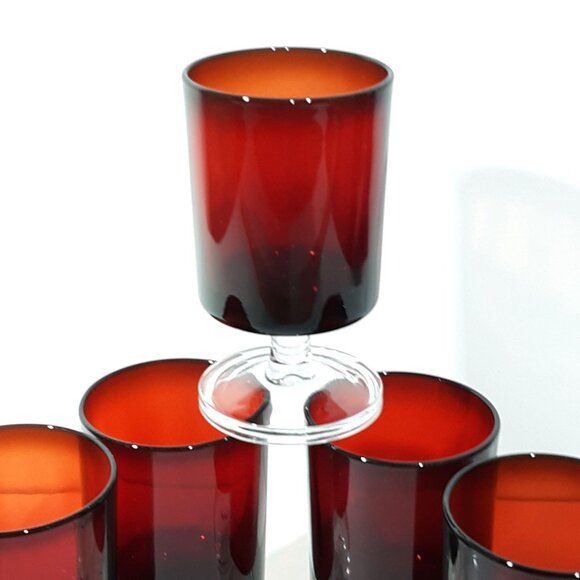 Ruby Red Luminarc Cavalier 5 Glasses 3oz Footed MCM Vintage Cordial /Sherry - Picture 2 of 5